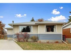 756 Archwood Road SE Calgary, AB T2J 1C2