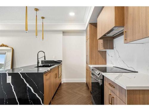 #406-370 Dieppe Drive Sw, Calgary, AB - Indoor Photo Showing Kitchen