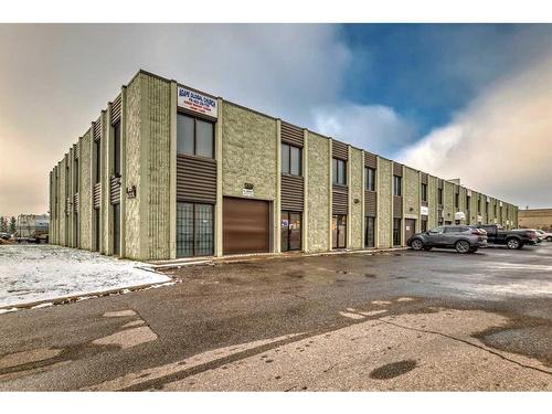 209-1829 54 Street Se, Calgary, AB 