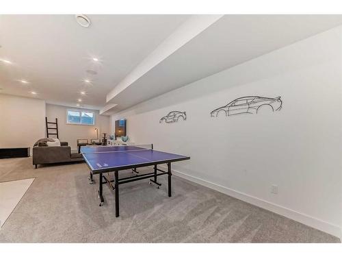 2625 29 Street Sw, Calgary, AB - Indoor Photo Showing Other Room