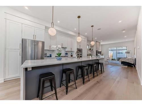 2625 29 Street Sw, Calgary, AB - Indoor Photo Showing Kitchen With Stainless Steel Kitchen With Upgraded Kitchen