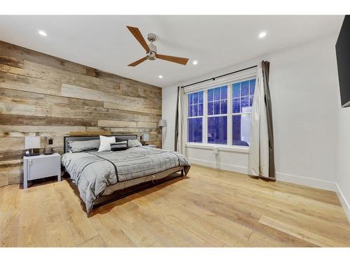 242027 27 Street East, Rural Foothills County, AB - Indoor Photo Showing Bedroom