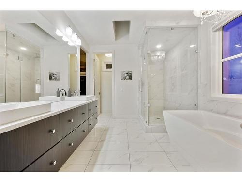 242027 27 Street East, Rural Foothills County, AB - Indoor Photo Showing Bathroom