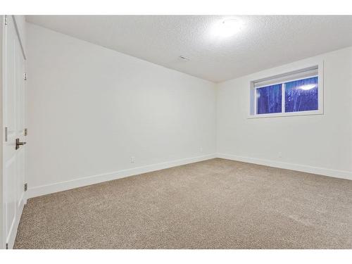 242027 27 Street East, Rural Foothills County, AB - Indoor Photo Showing Other Room