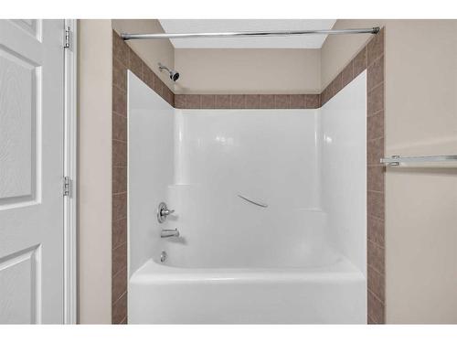 165 Brightondale Parade Se, Calgary, AB - Indoor Photo Showing Bathroom