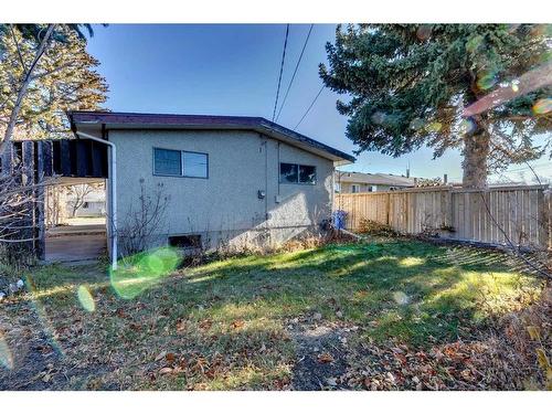 575 Acadia Drive Se, Calgary, AB - Outdoor