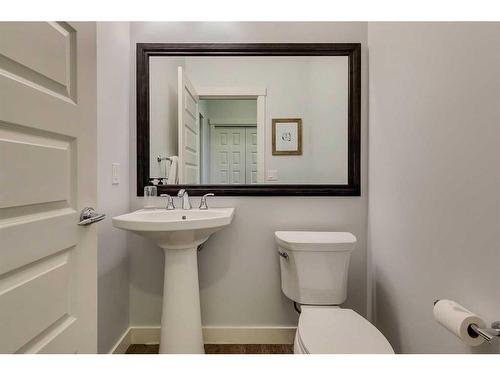 169 Cranarch Common Se, Calgary, AB - Indoor Photo Showing Bathroom