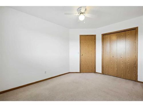 98 Hidden Spring Circle Nw, Calgary, AB - Indoor Photo Showing Other Room