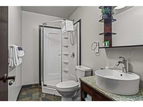 241-901 Mountain Street, Canmore, AB - Indoor Photo Showing Bathroom