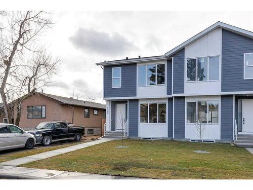 4909 19 Avenue Nw, Calgary, AB - Outdoor With Facade