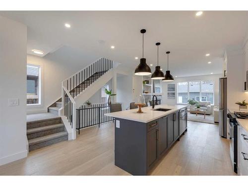 4909 19 Avenue Nw, Calgary, AB - Indoor Photo Showing Kitchen With Upgraded Kitchen