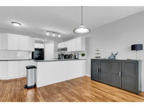 446 Panamount Boulevard Nw, Calgary, AB - Indoor Photo Showing Kitchen