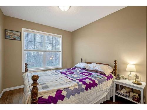 144 Prestwick Avenue Se, Calgary, AB - Indoor Photo Showing Bedroom