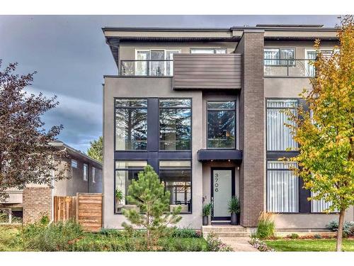 3706 14A Street Sw, Calgary, AB - Outdoor With Balcony With Facade