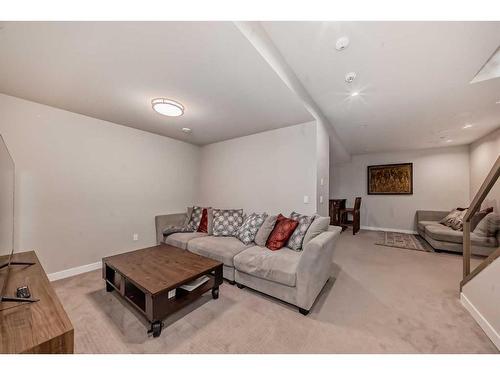 3706 14A Street Sw, Calgary, AB - Indoor Photo Showing Living Room