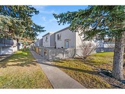 1-455 Huntsville Crescent NW Calgary, AB T2K 4W3