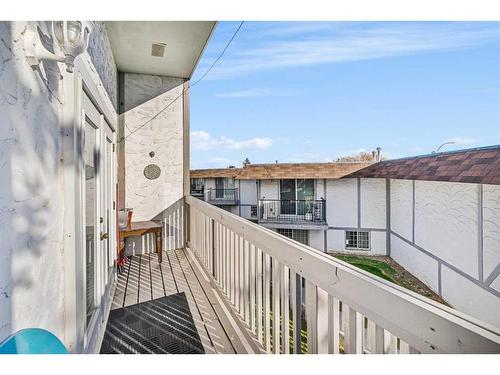 1-455 Huntsville Crescent Nw, Calgary, AB - Outdoor With Balcony With Exterior