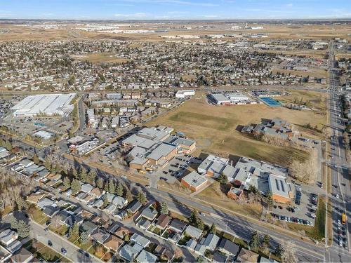 1-455 Huntsville Crescent Nw, Calgary, AB - Outdoor With View