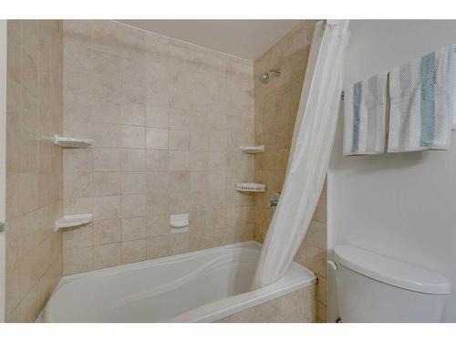 404-515 57 Avenue Sw, Calgary, AB - Indoor Photo Showing Bathroom