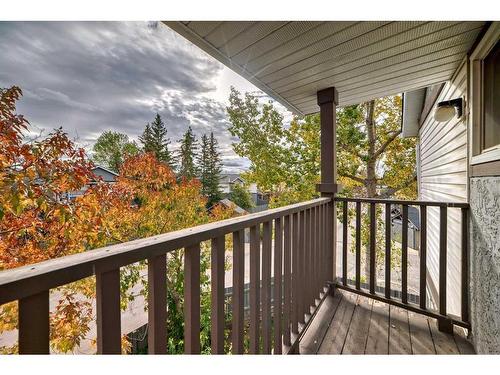 501 Signal Hill Green Sw, Calgary, AB - Outdoor With Balcony With Exterior