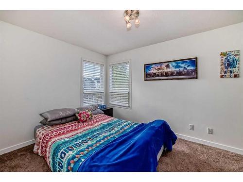 501 Signal Hill Green Sw, Calgary, AB - Indoor Photo Showing Bedroom