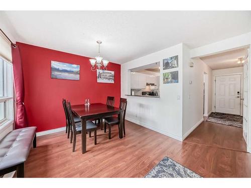 501 Signal Hill Green Sw, Calgary, AB - Indoor Photo Showing Dining Room