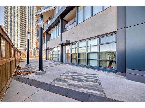 110-615 6 Avenue Se, Calgary, AB - Outdoor