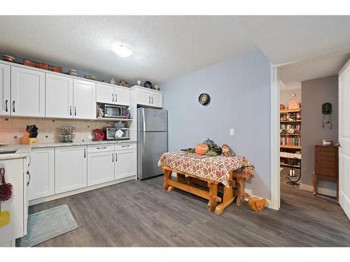 292 Ranch Close, Strathmore, AB - Indoor Photo Showing Kitchen