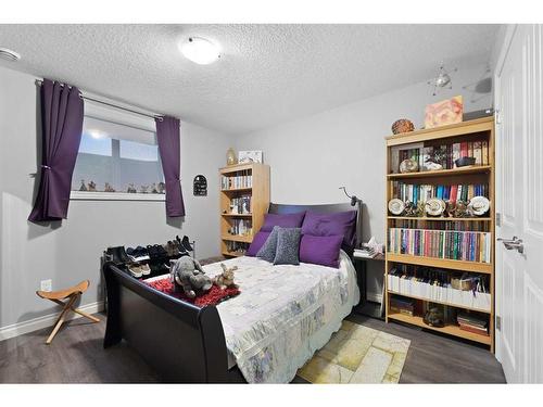 292 Ranch Close, Strathmore, AB - Indoor Photo Showing Bedroom