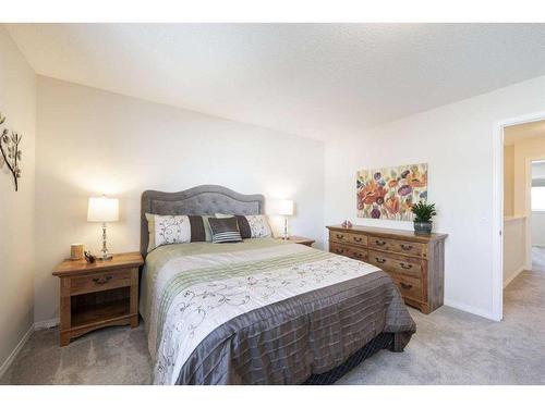 110-2 Westbury Place Sw, Calgary, AB - Indoor Photo Showing Bedroom