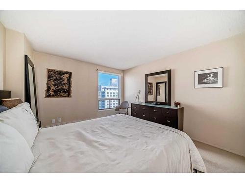 1602-924 14 Avenue Sw, Calgary, AB - Indoor Photo Showing Bedroom