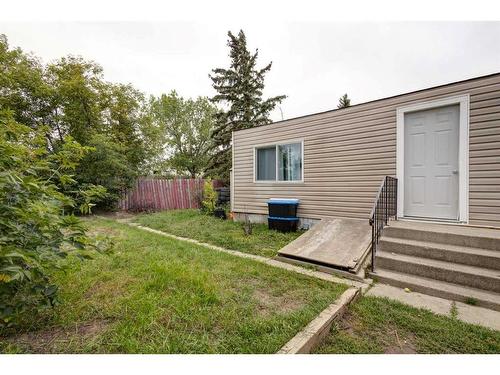 272 Big Hill Circle Se, Airdrie, AB - Outdoor