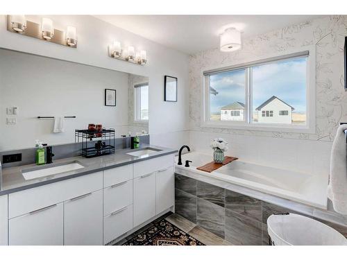 244 Ellen Way, Crossfield, AB - Indoor Photo Showing Bathroom