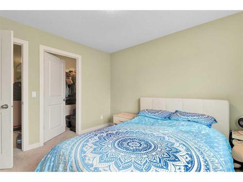 107-300 Marina Drive, Chestermere, AB - Indoor Photo Showing Bedroom