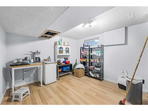 7635 21 Street Se, Calgary, AB - Indoor