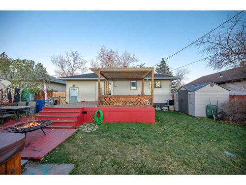 7635 21 Street Se, Calgary, AB - Outdoor With Exterior