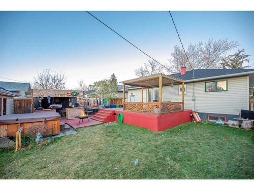 7635 21 Street Se, Calgary, AB - Outdoor With Deck Patio Veranda