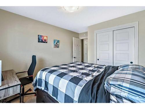 237 Savanna Walk Ne, Calgary, AB - Indoor Photo Showing Bedroom