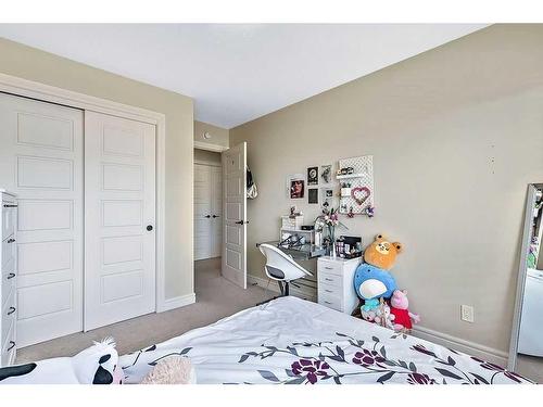 237 Savanna Walk Ne, Calgary, AB - Indoor Photo Showing Bedroom