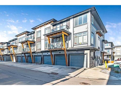 237 Savanna Walk Ne, Calgary, AB - Outdoor