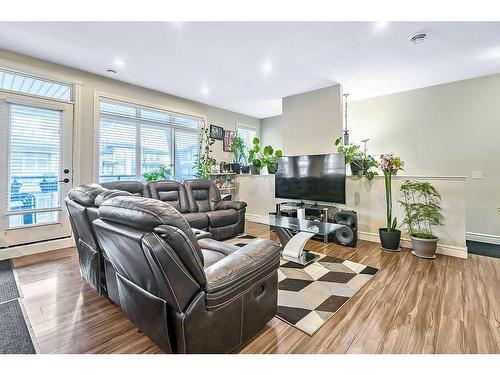 237 Savanna Walk Ne, Calgary, AB - Indoor Photo Showing Living Room