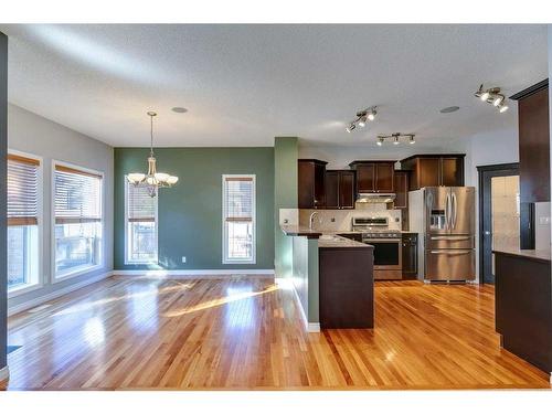 86 Cresthaven View Sw, Calgary, AB - Indoor Photo Showing Kitchen With Stainless Steel Kitchen