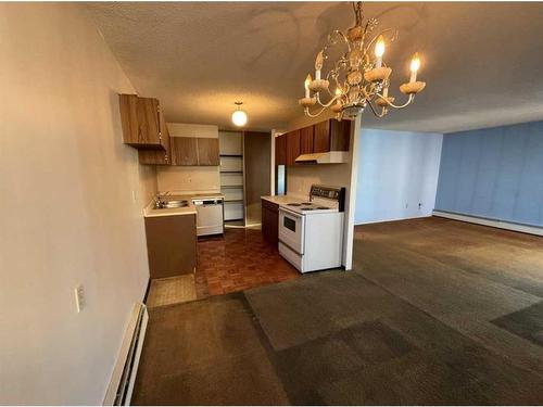 603-616 15 Avenue Sw, Calgary, AB - Indoor Photo Showing Kitchen