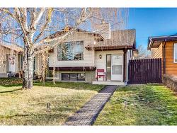 12 Ogmoor Crescent SE Calgary, AB T2C 2E9