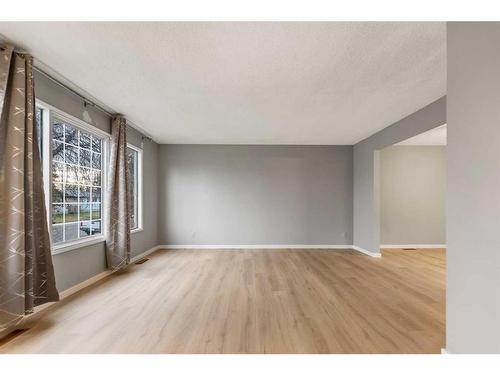 220 Forest Way Se, Calgary, AB - Indoor Photo Showing Other Room