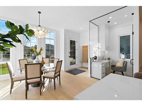 224 24 Avenue Nw, Calgary, AB - Indoor Photo Showing Dining Room