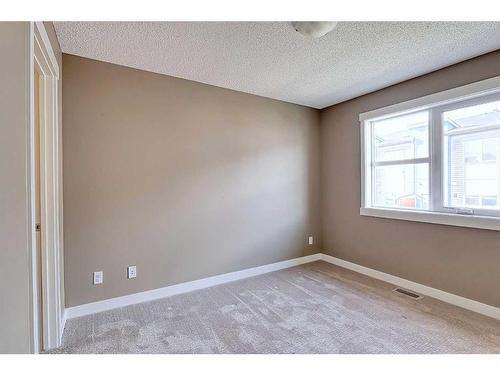 1802-2461 Baysprings Link Sw, Airdrie, AB - Indoor Photo Showing Other Room