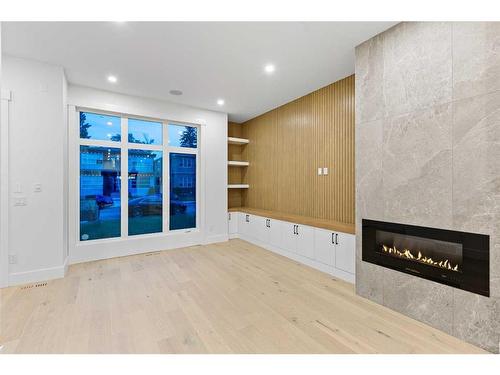 1623 21 Avenue Nw, Calgary, AB - Indoor With Fireplace