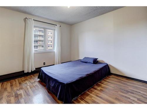 301-1335 12 Avenue Sw, Calgary, AB - Indoor Photo Showing Bedroom