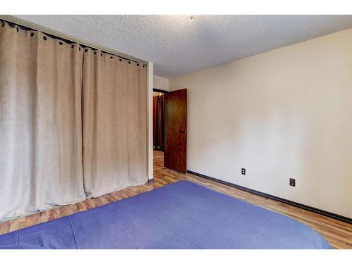 301-1335 12 Avenue Sw, Calgary, AB - Indoor Photo Showing Other Room